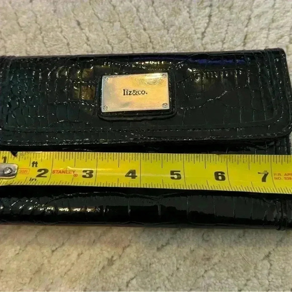 Liz & Co Checkbook Card Wallet Croc Embossed  Faux Leather - Picture 4 of 5